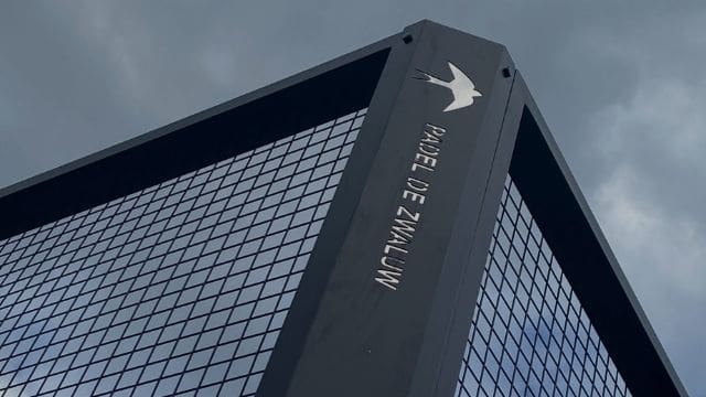 Je bekijkt nu Padel leren spelen?